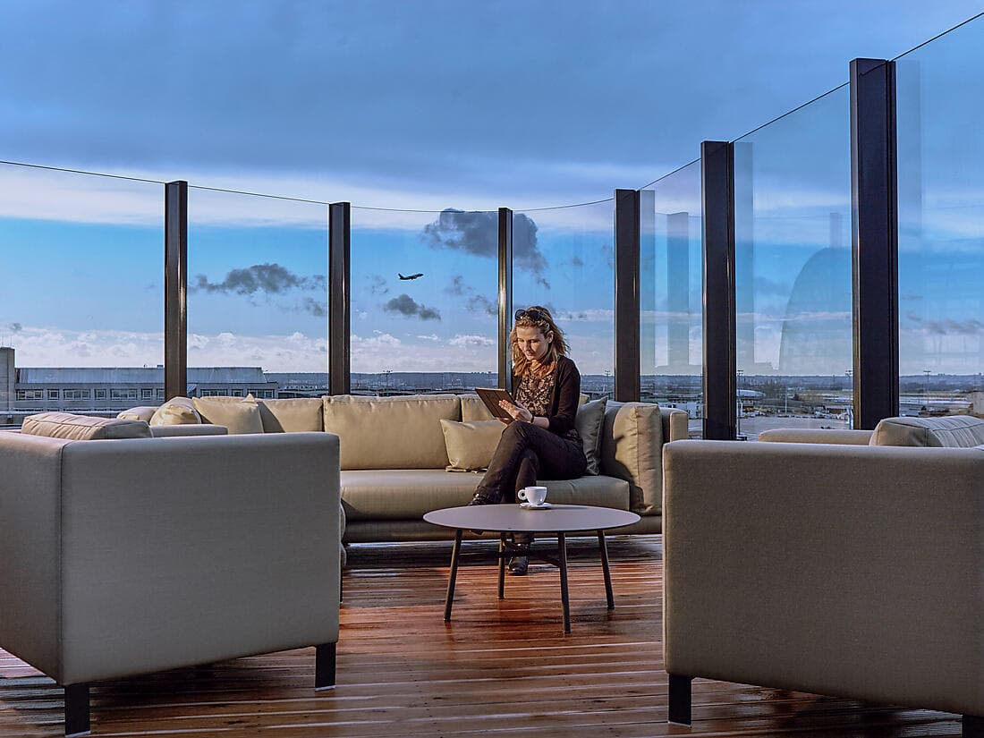 OFFRE CONFORT : TRANSFERT AÉROPORT/HÔTEL + NUIT À L'AÉROPORT PARIS CDG