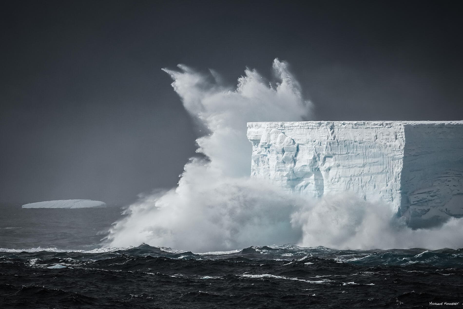 Entre deux continents, terres inexplorées d'Antarctique 