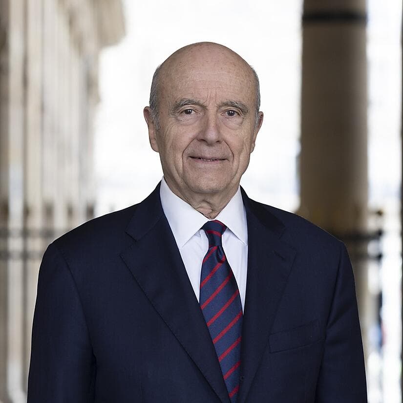 016_AlainJuppe (1)ccarré.jpg
