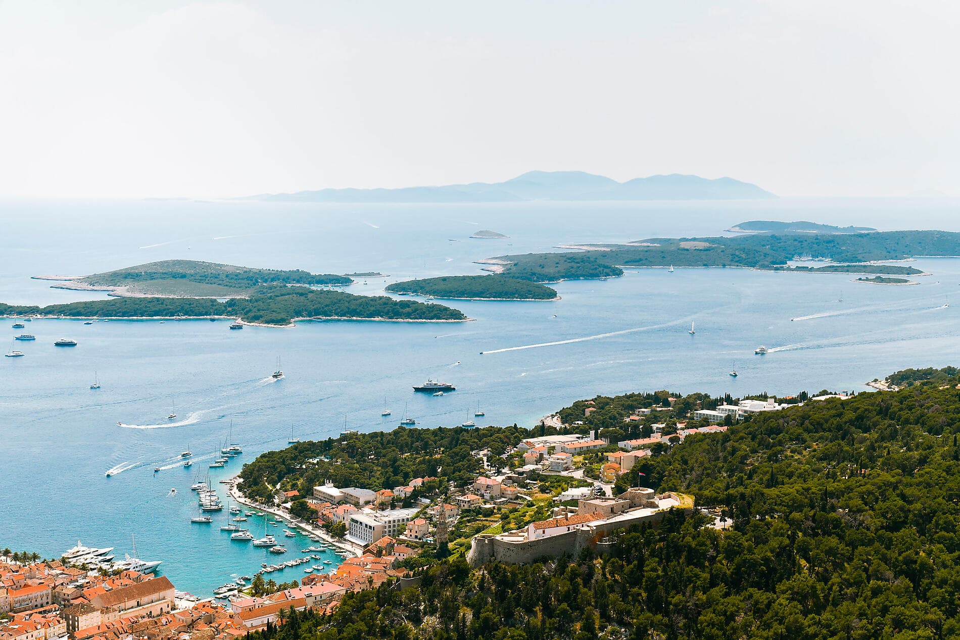 De la cité des dieux aux côtes dalmates 