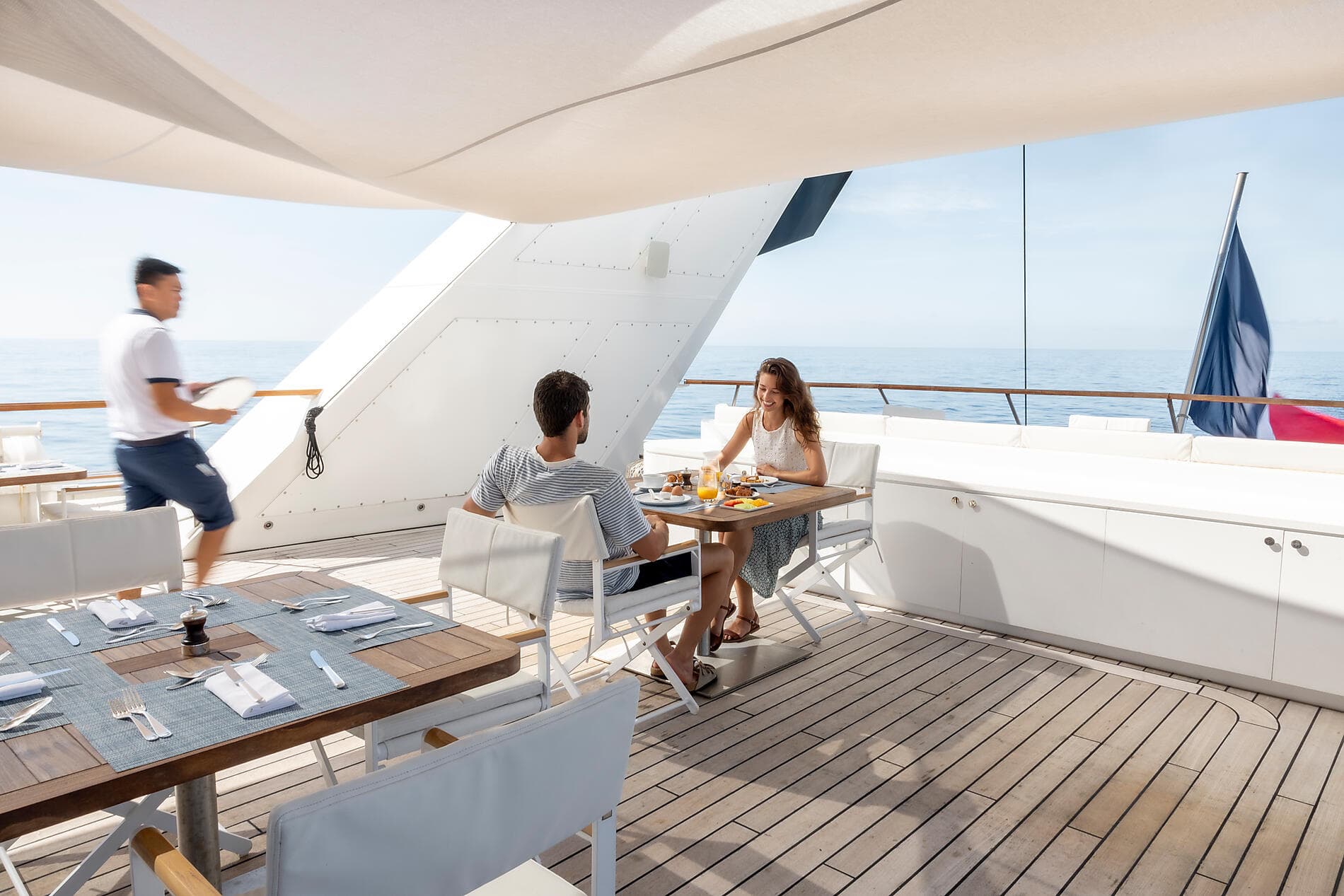 Rivages corses sous les voiles du Ponant